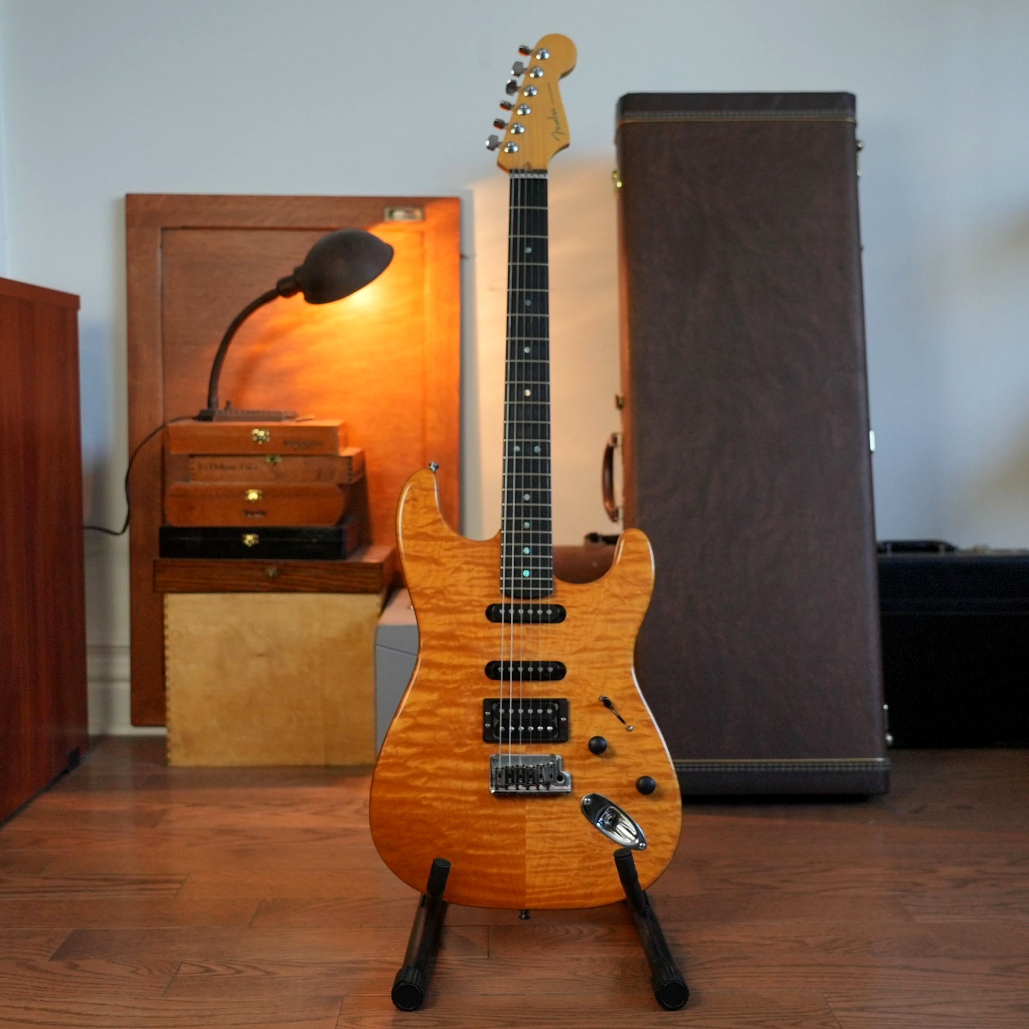 Fender American Deluxe Stratocaster QMT HSS Electric Guitar