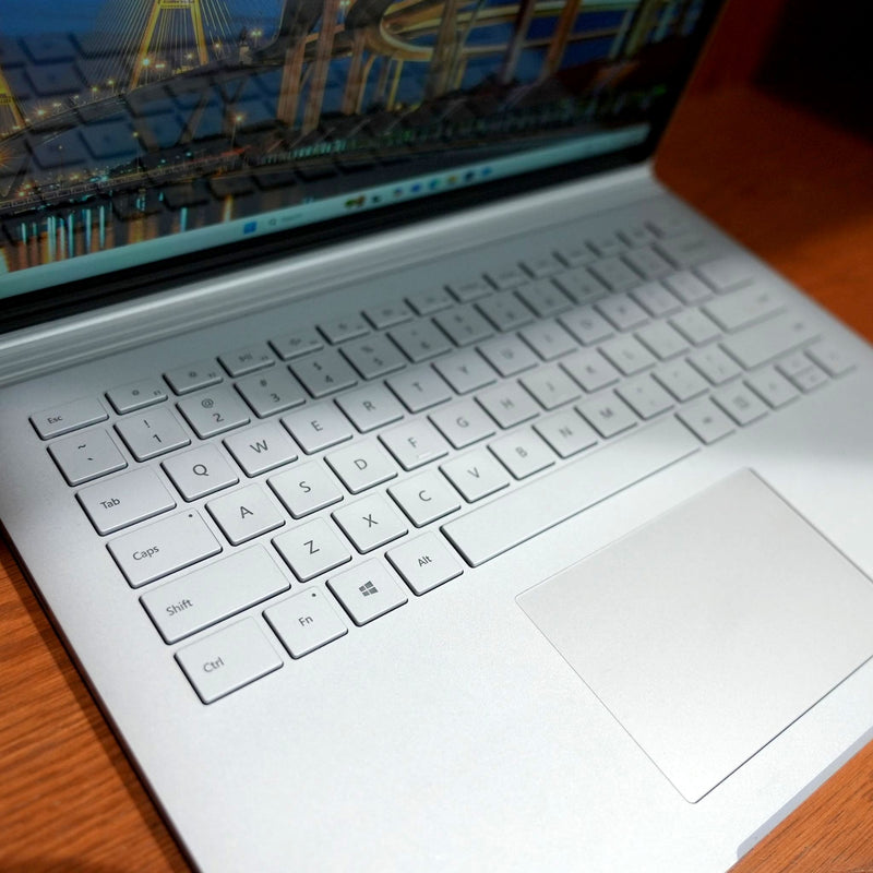 Microsoft Surface Book 2