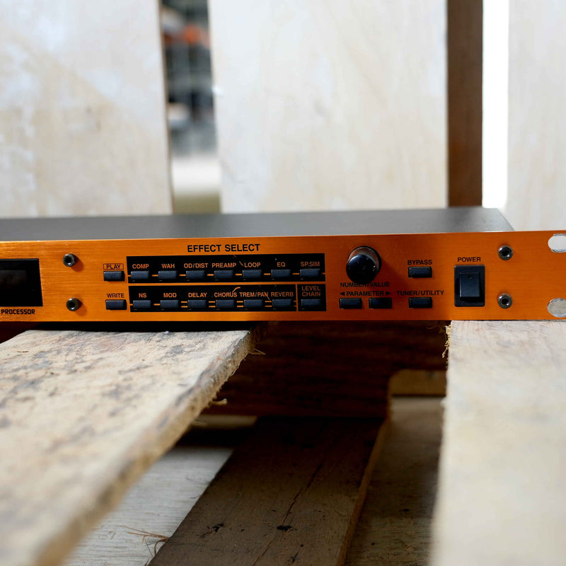 Boss GX-700 Guitar Effects Processor – McTamney's