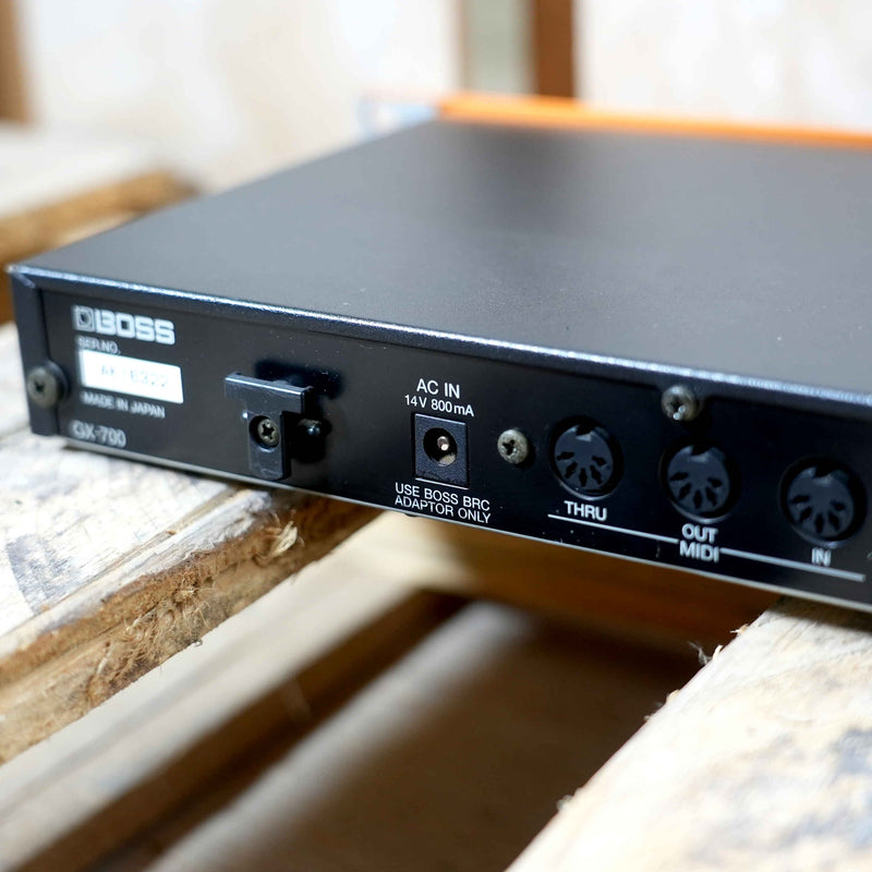 Boss GX-700 Guitar Effects Processor – McTamney's