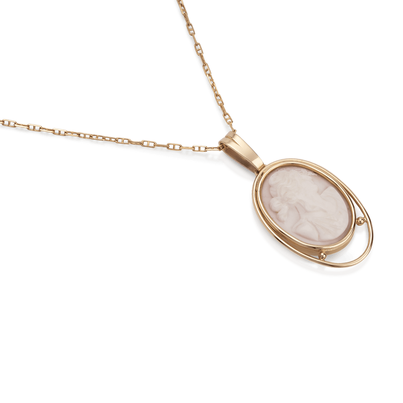 Yellow Gold Cameo Pendent