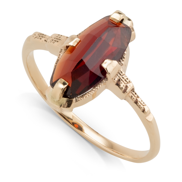 Yellow Gold Vintage Garnet Ring