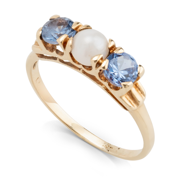 Yellow Gold Pearl Ring
