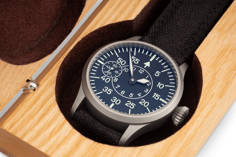Archer Aero Manual Wind Watch