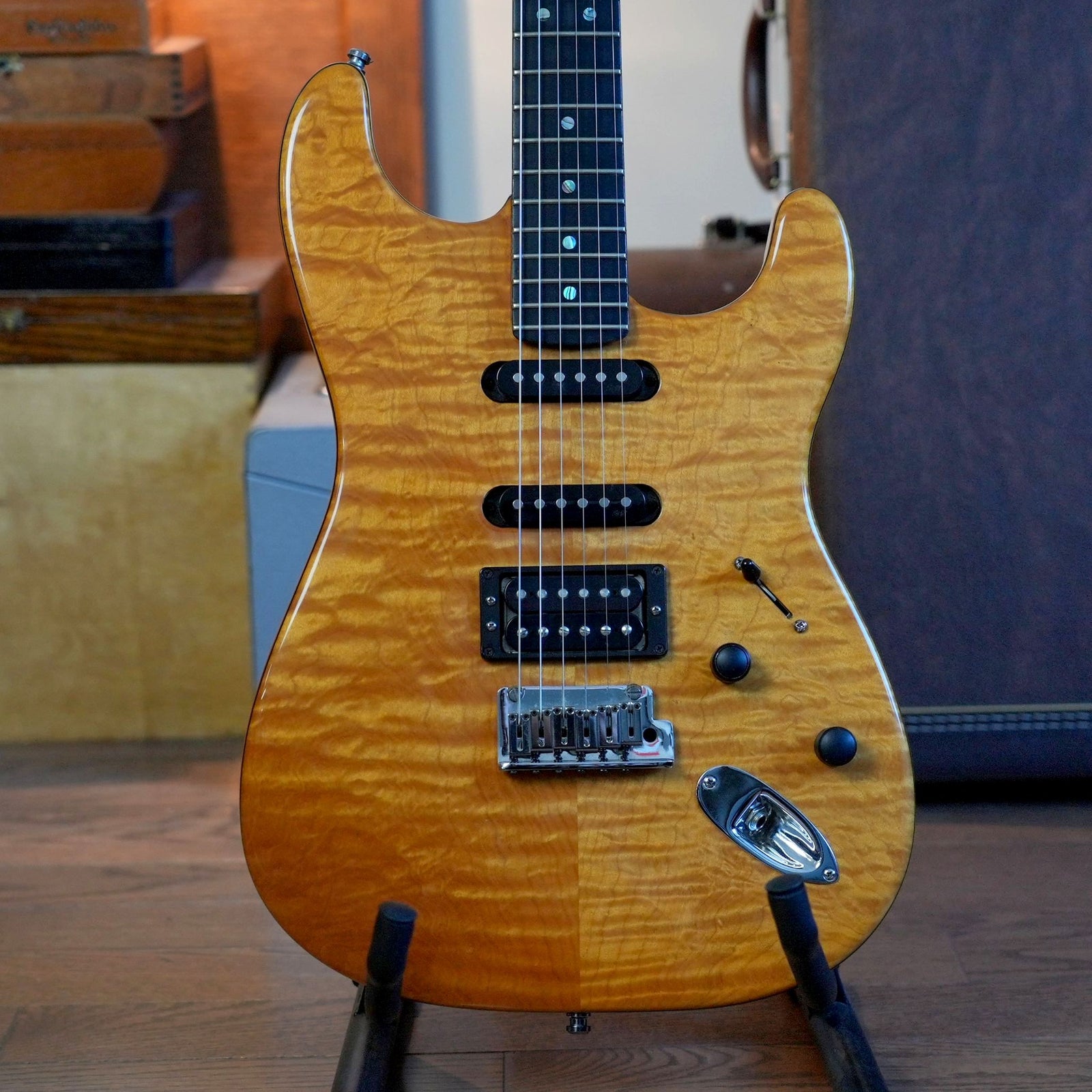 Fender American Deluxe Stratocaster QMT HSS Electric Guitar