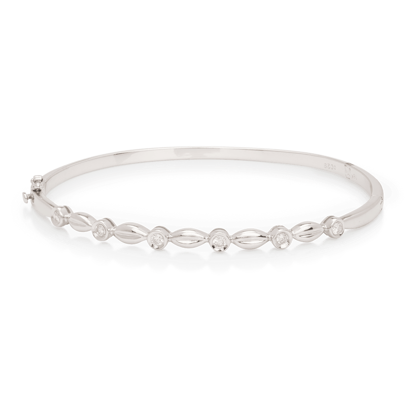 White Gold Hinged Oval Diamond Bangle