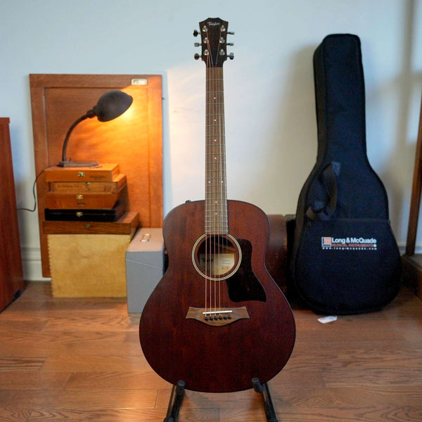 Taylor GTe Grand Theater Acoustic Electric Guitar