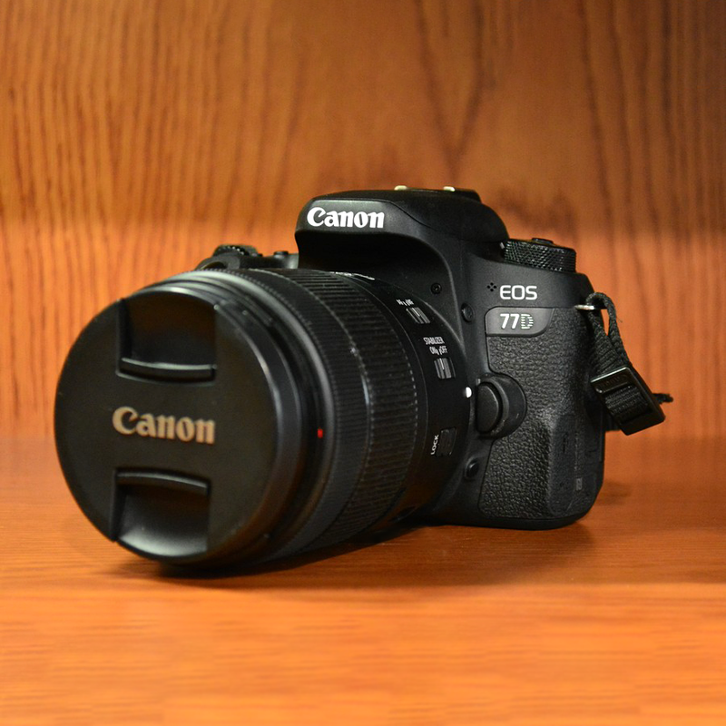 Canon 77D Camera Kit