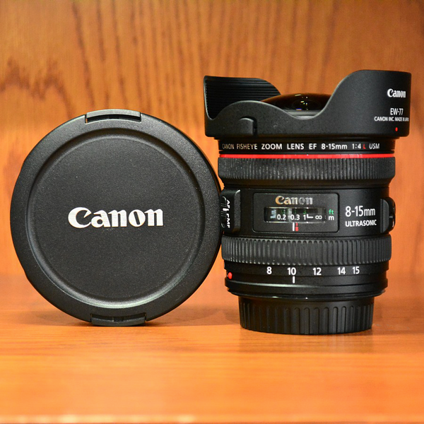 Canon L 8mm-15mm Fisheye Lens