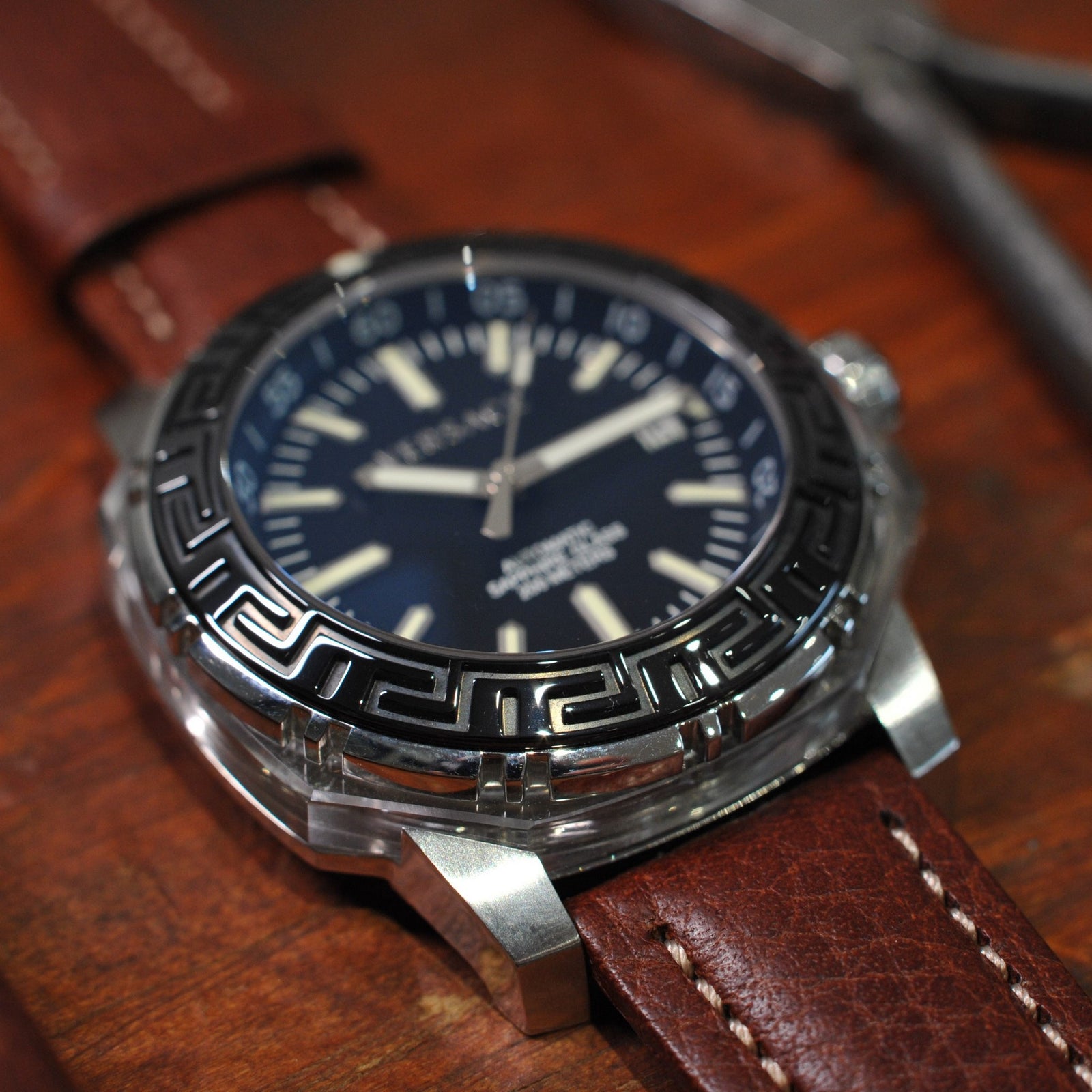 Versace V-COUTURE Divers Watch – McTamney's