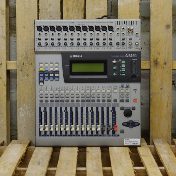 Yamaha O1v Mixer