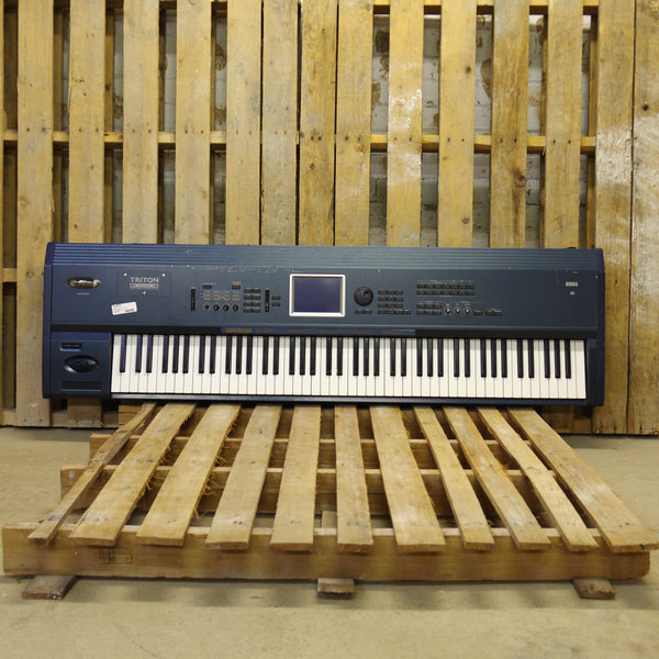 Korg Triton Extreme 88-Key Sythesizer