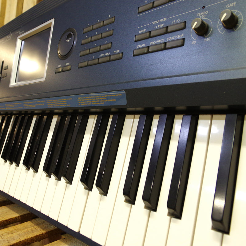 Korg Triton Extreme 88-Key Sythesizer