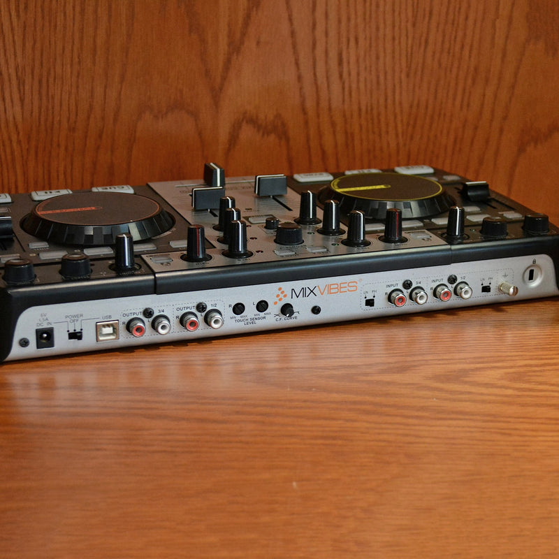 MixVibes USB DJ Controller