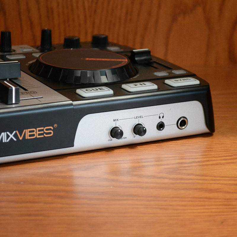 MixVibes USB DJ Controller