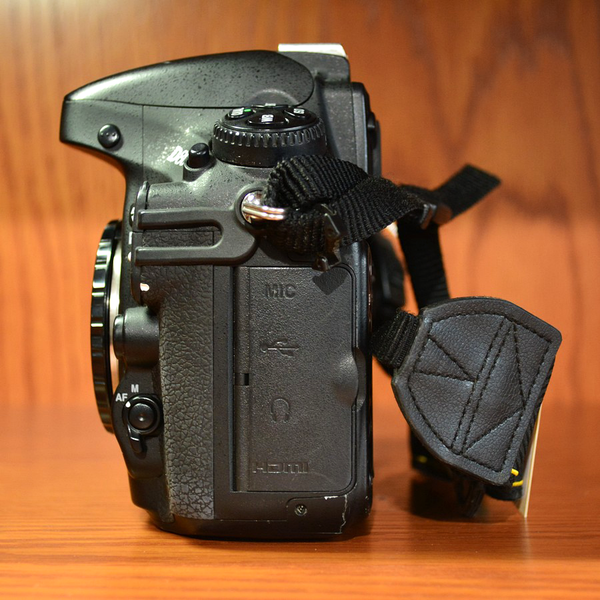 Nikon D800E DSLR Camera Body