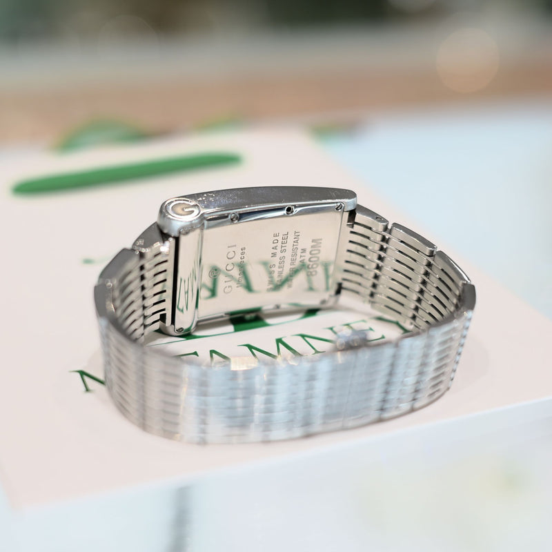 Gucci 8600M Striped Dial Wristwatch