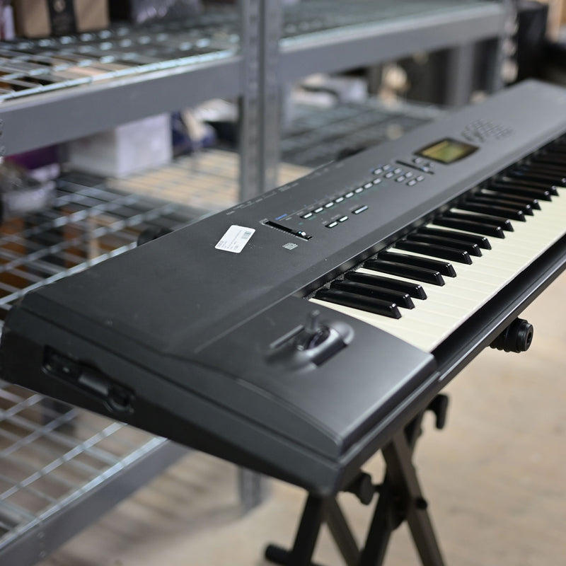 Korg X2 Sythnesizer Keyboard