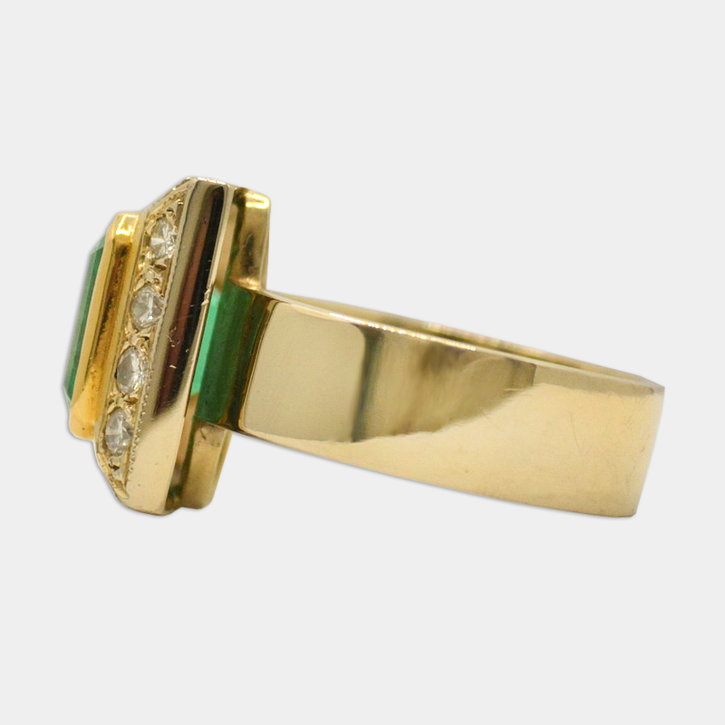 Large Emerald & Diamond Ring