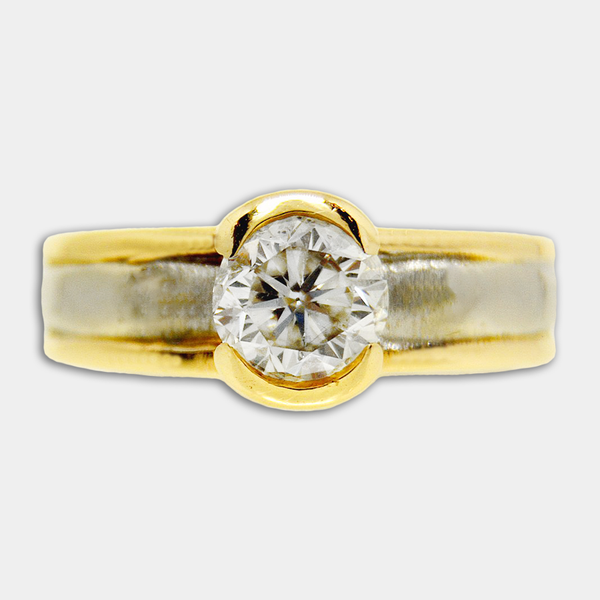 0.90 CT Diamond Ring