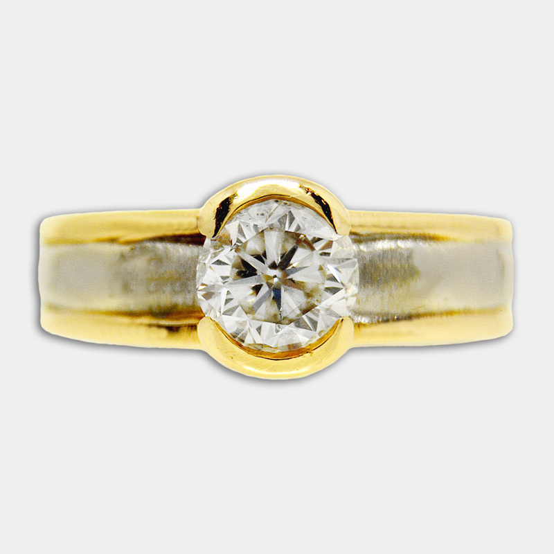 0.90 CT Diamond Ring