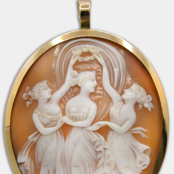 Vintage Cameo Pendant