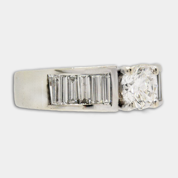 Brilliant & Baguette Diamond Ring