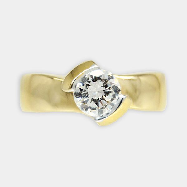 Twisted Solitaire Diamond Ring